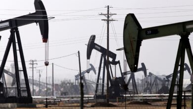 Precios del petróleo suben un dólar este inicio de semana