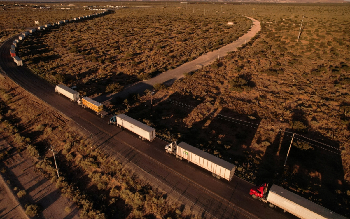 Revisión en frontera detiene 15 mil camiones y mil 500 mdd: Canacar