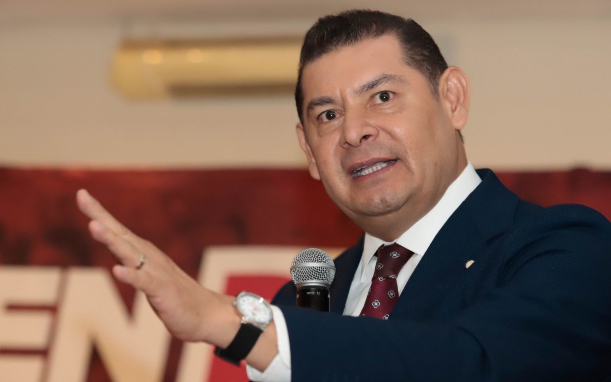 Alejandro Armenta se perfila como candidato para Puebla