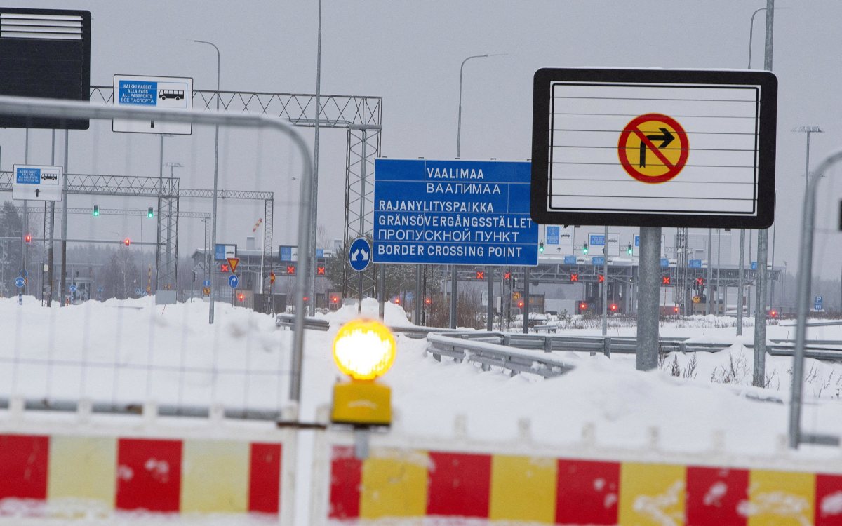 Aumento de la concentración militar en la frontera Finlandia-Rusia avivaría tensiones: Kremlin