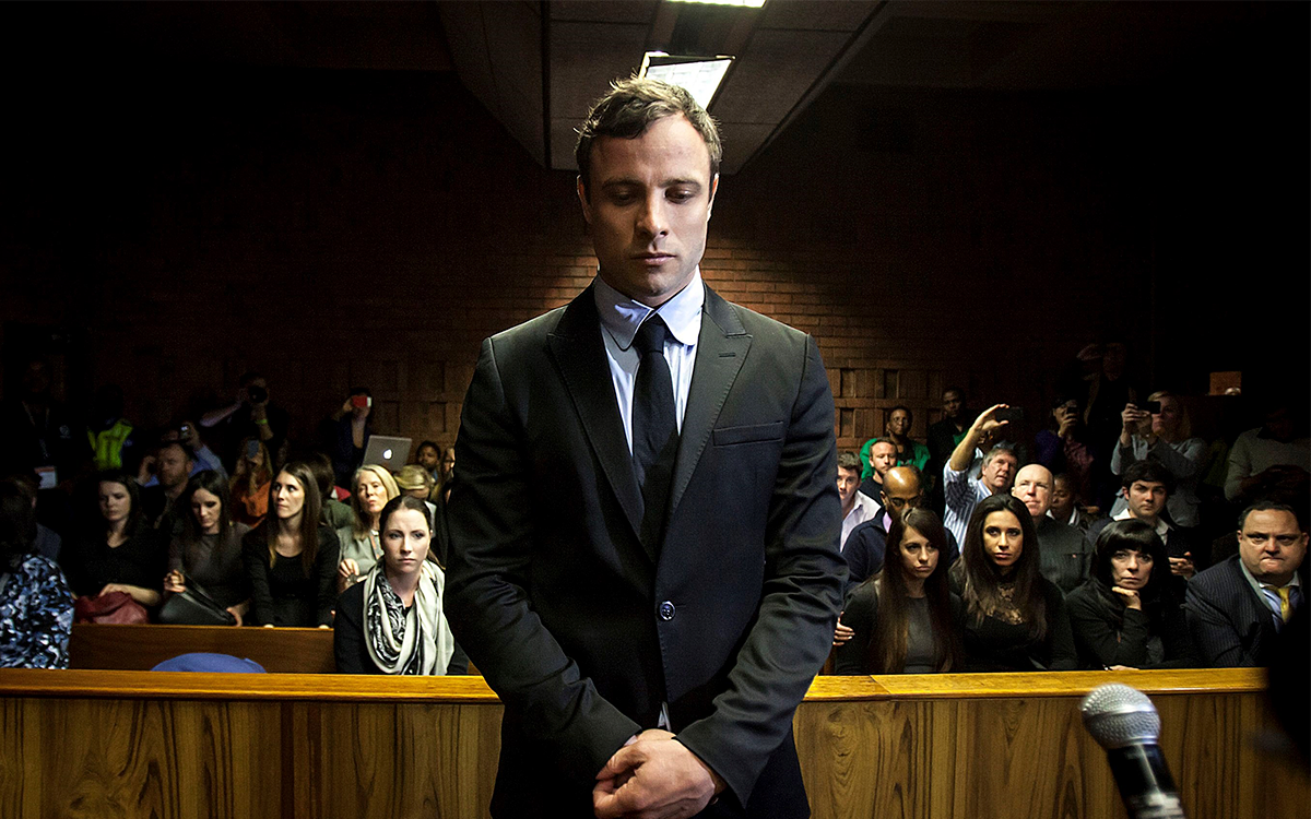 Dan libertad condicional a Oscar Pistorius 10 años después de asesinar a su novia