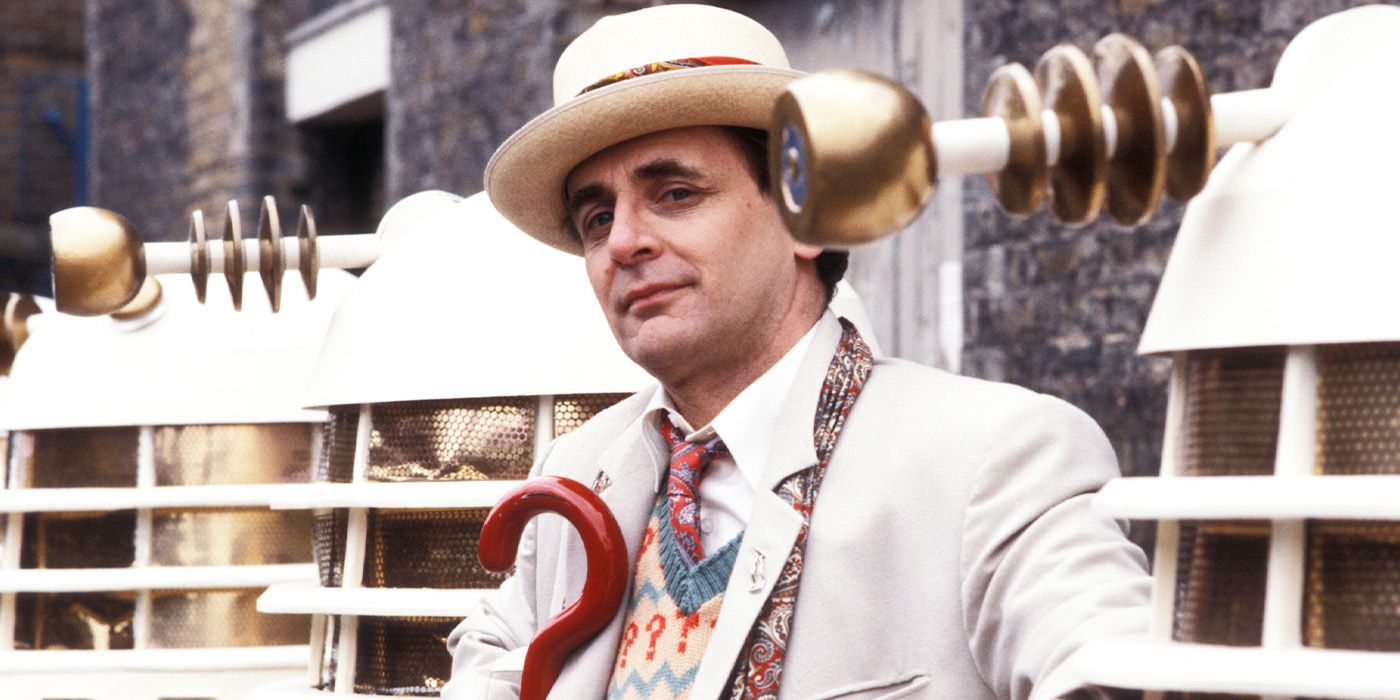 El actor del séptimo doctor Sylvester McCoy nombra uno negativo para el Doctor Who moderno