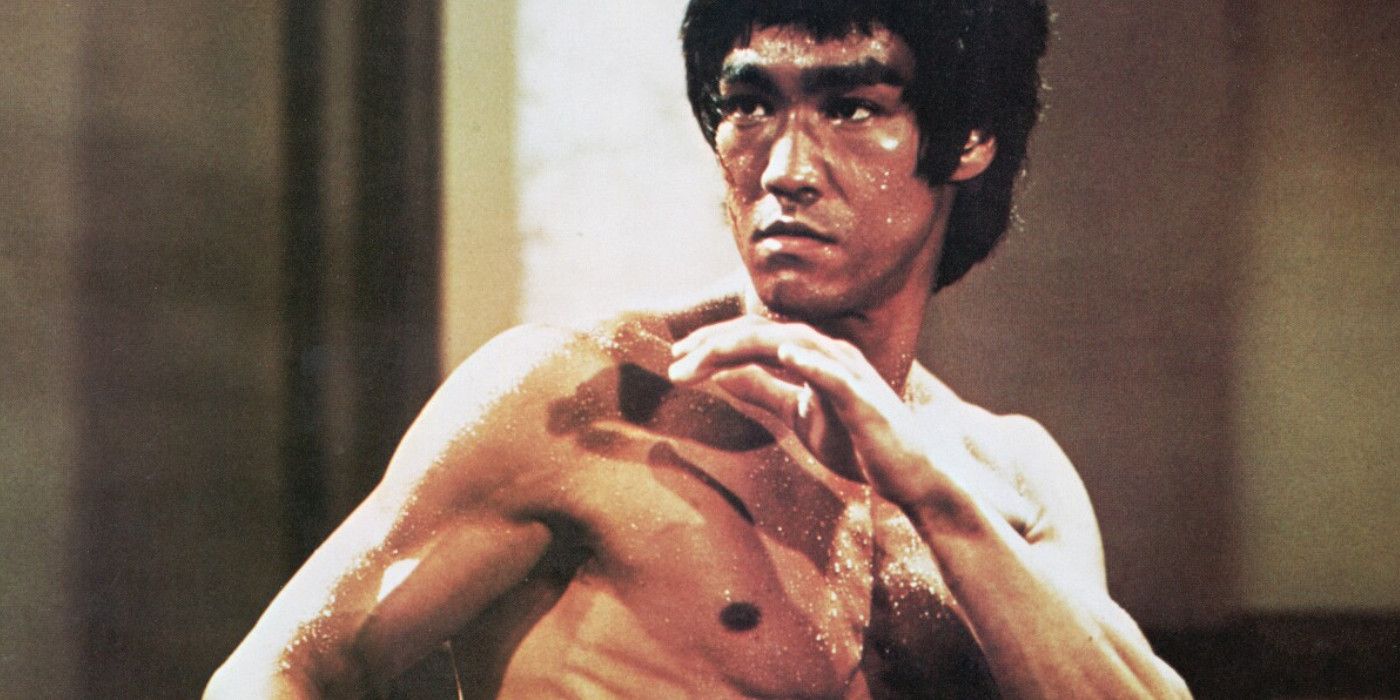 El actor que interpreta a Bruce Lee en su próxima película biográfica se entrenó durante 5 años para convertirse en un "asesino frío como una piedra"