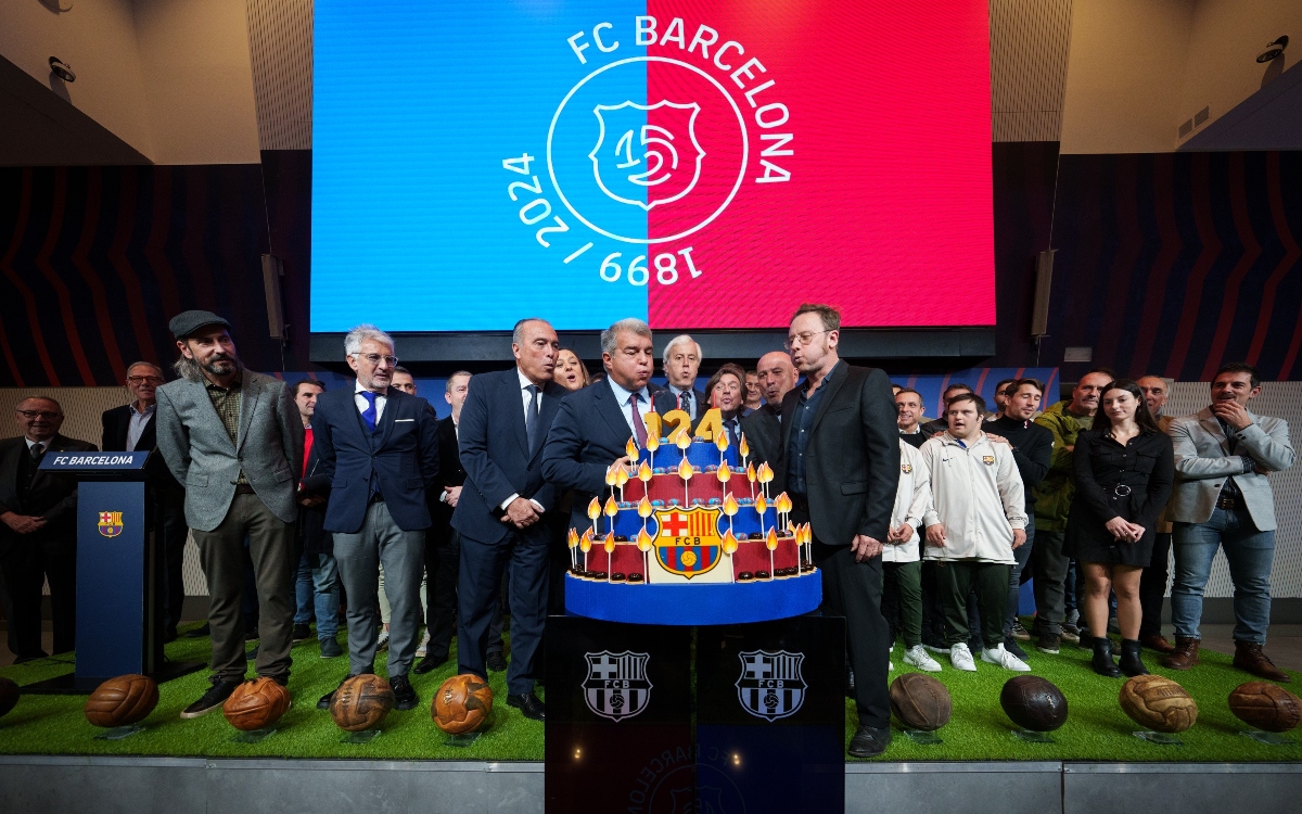 FC Barcelona celebra sus 124 años y estrena nueva versión del himno | Video