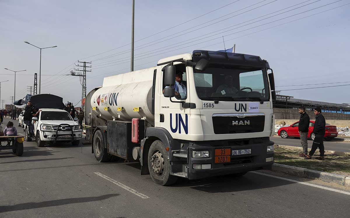 La ONU aprovecha la tregua para llevar ayuda al norte de Gaza y limpiar los refugios