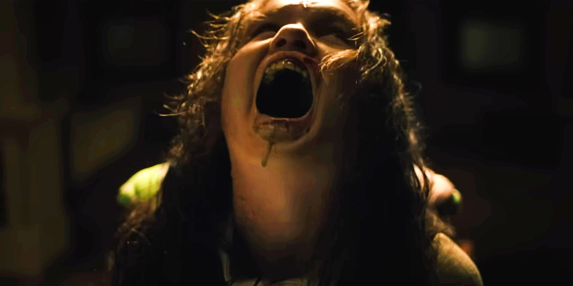 La imagen de The Exorcist: Believer muestra un maquillaje de posesión espeluznante para la apariencia de su rival Regan