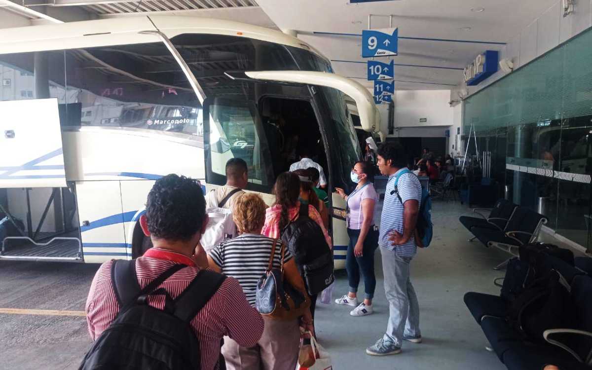 Terminan traslados gratis en autobús para salir de Acapulco