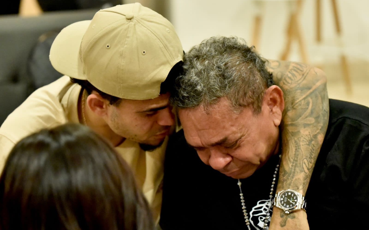 Video | Así fue el emotivo reencuentro entre Luis Díaz y su padre, que fue secuestrado por 12 días