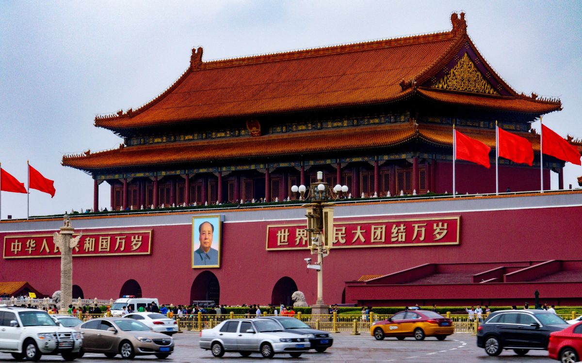 Aumenta el número de peregrinos al lugar natal de Mao en 130º aniversario de su nacimiento