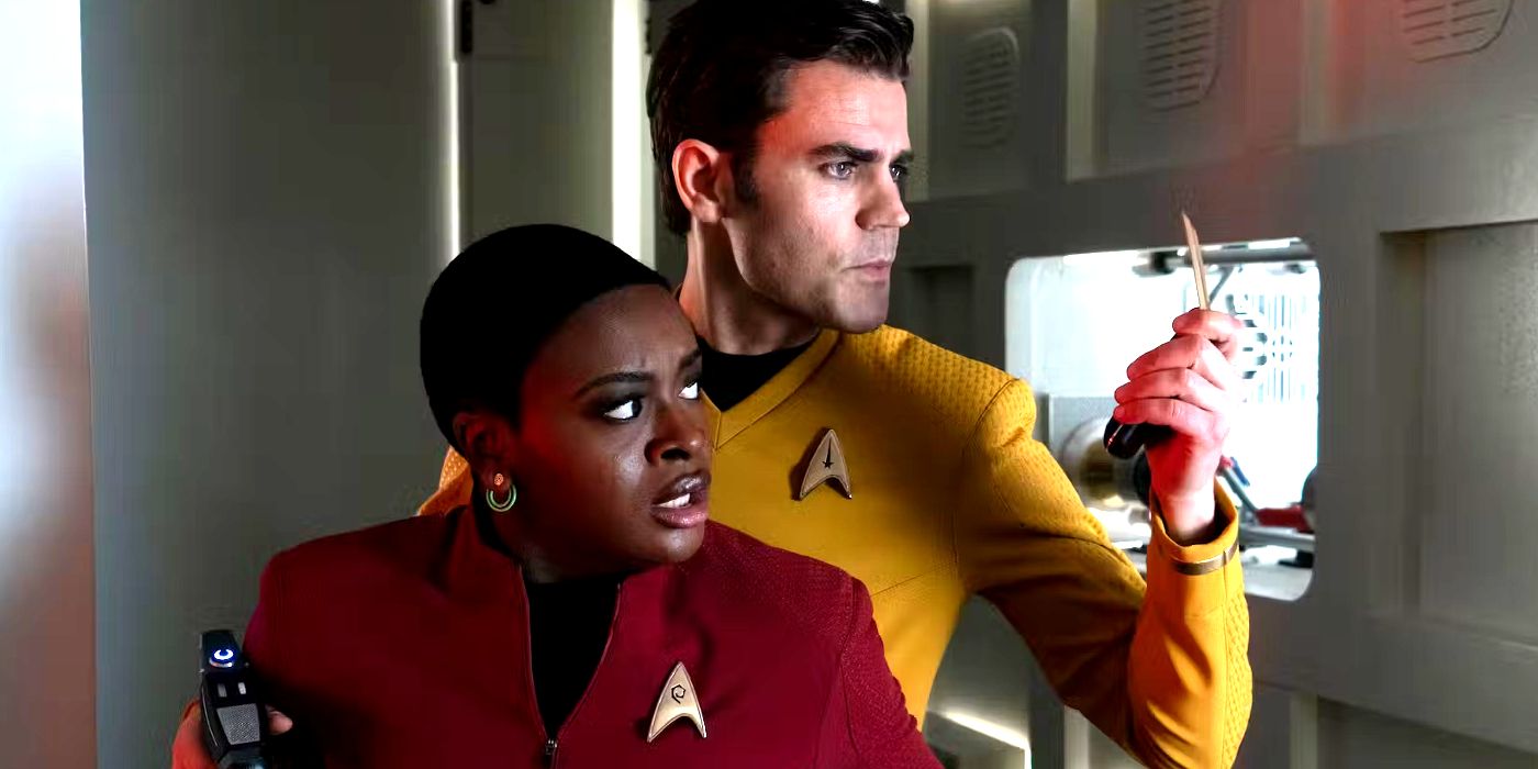 El “perfecto” Kirk de Strange New Worlds evitó que Uhura tocara “fondo”, dice la actriz de Star Trek