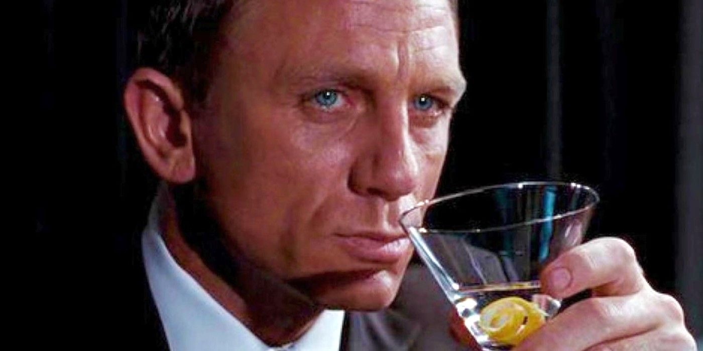 La teoría de James Bond le da al pedido de Martini del súper espía un significado oculto más oscuro