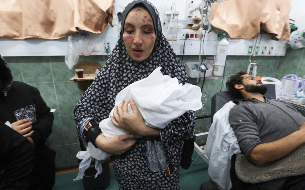 Más de 20 mil muertos en Gaza por la ofensiva de Israel; 8 mil son menores