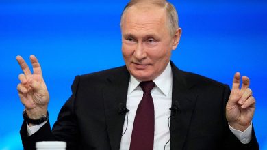 Putin rechaza una pronta paz con Ucrania en su primera rueda de prensa de la guerra