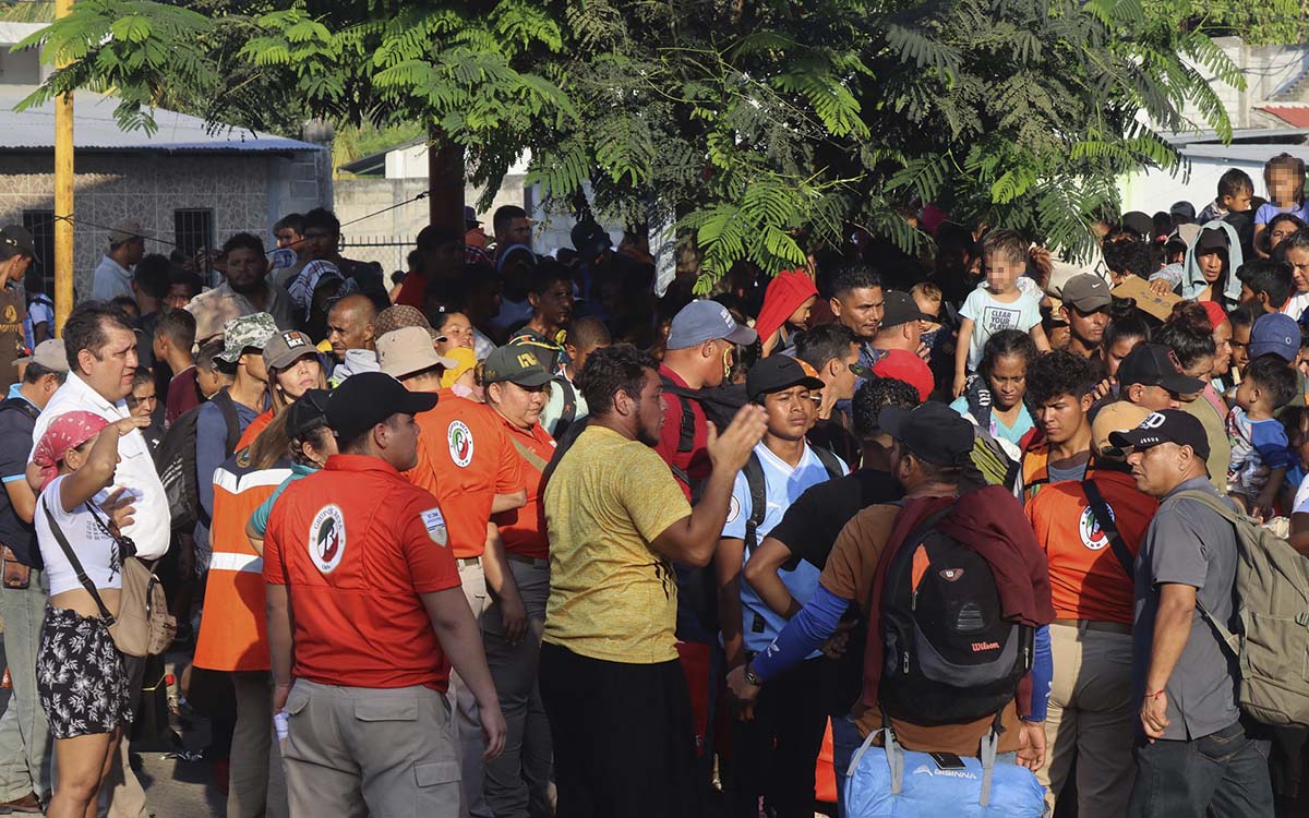 Alrededor de 500 migrantes del ‘Éxodo de la Pobreza’ se reagrupan y continúan la caravana