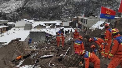 China: Al menos dos muertos tras deslave que dejó a casi 50 personas sepultadas