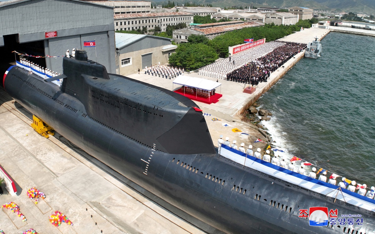 Corea del Norte vuelve a probar submarino para generar 'tsunamis radiactivos'