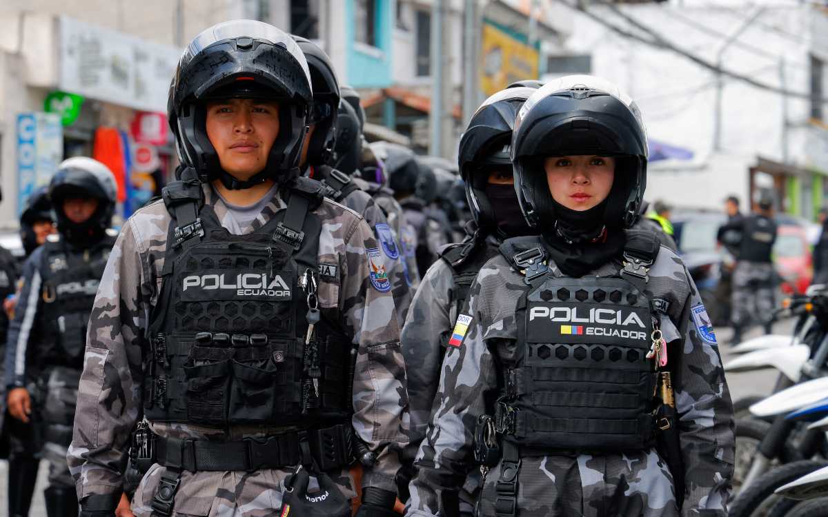 Decretan el estado de excepción en Ecuador tras fuga de criminal