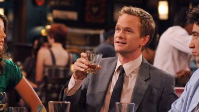 El cocreador de Cómo conocí a vuestra madre defiende la interpretación de Barney como "una parodia de la masculinidad tóxica"