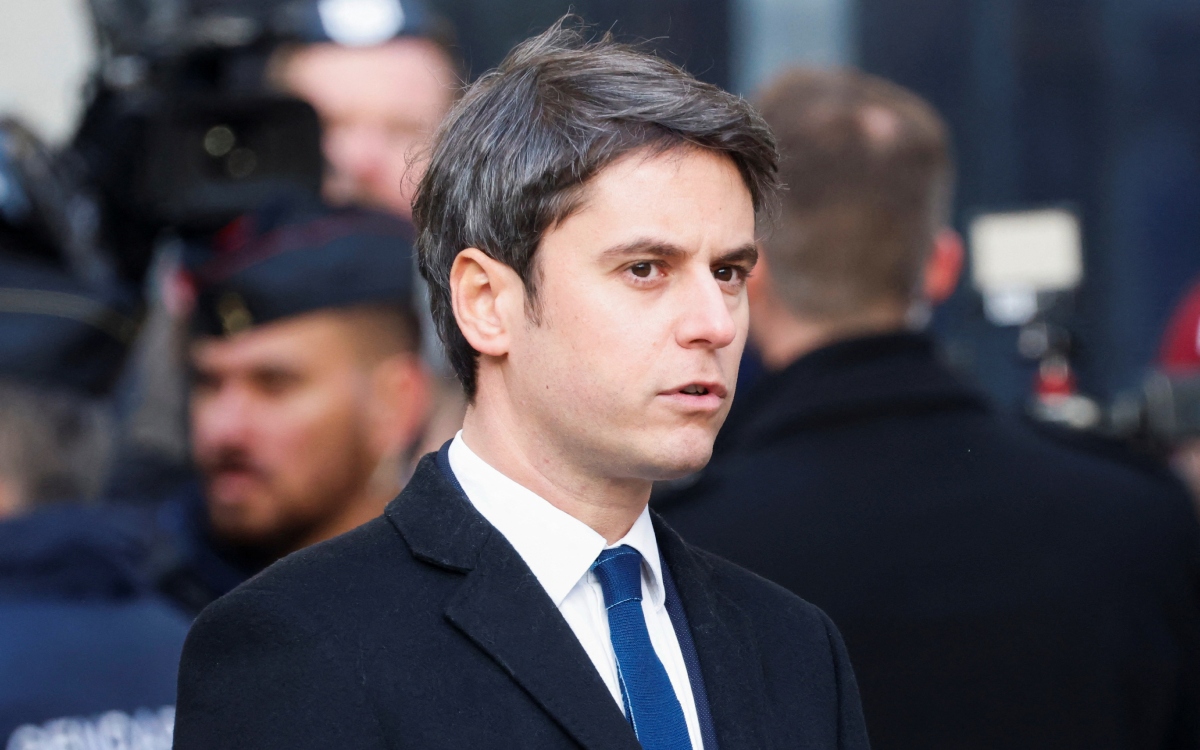 Gabriel Attal se convierte en el primer ministro más joven de Francia