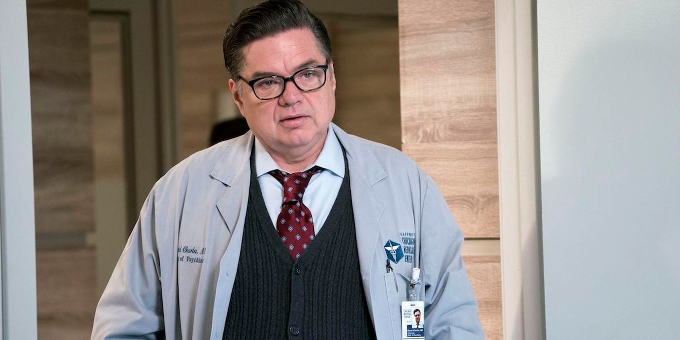 La actualización de la historia de la temporada 9 de Chicago Med da pistas sobre el pasado de Charles con el nuevo médico
