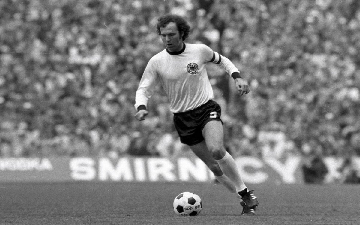 Llora el mundo del futbol a Franz Beckenbauer (1945-2024) | Video