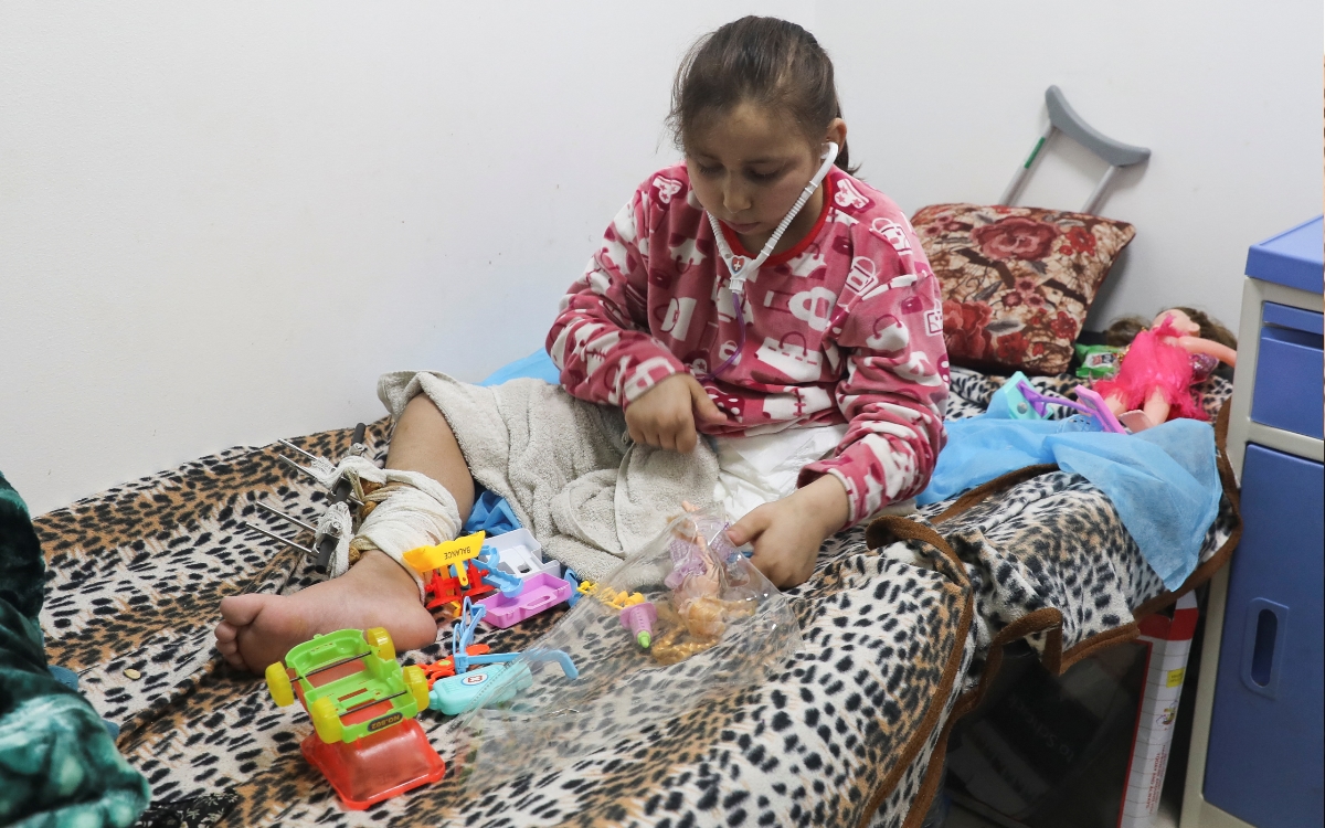 ‘Más de 10 niños mutilados al día en Gaza’ por ataques de Israel, denuncia Save the Children
