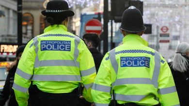 Policía de Londres abate a hombre que irrumpió en una casa armado con una ballesta