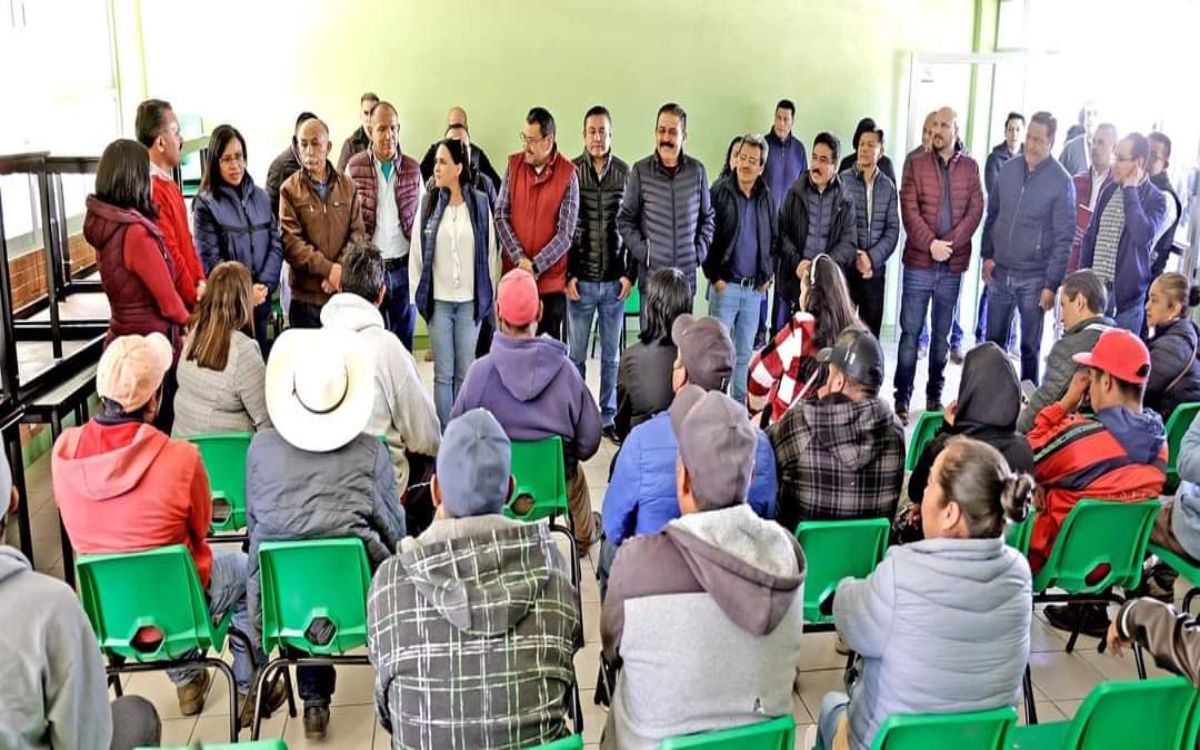 Reanudan clases en Texcaltitlán a un mes del ataque contra pobladores