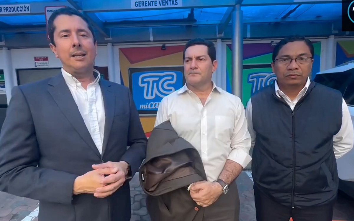 ‘Un ataque sumamente violento’; Periodistas ecuatorianos narran toma de TC Televisión | Video