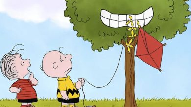 Los 10 cómics de Peanuts más divertidos en los que Charlie Brown se enfrenta al árbol come cometas