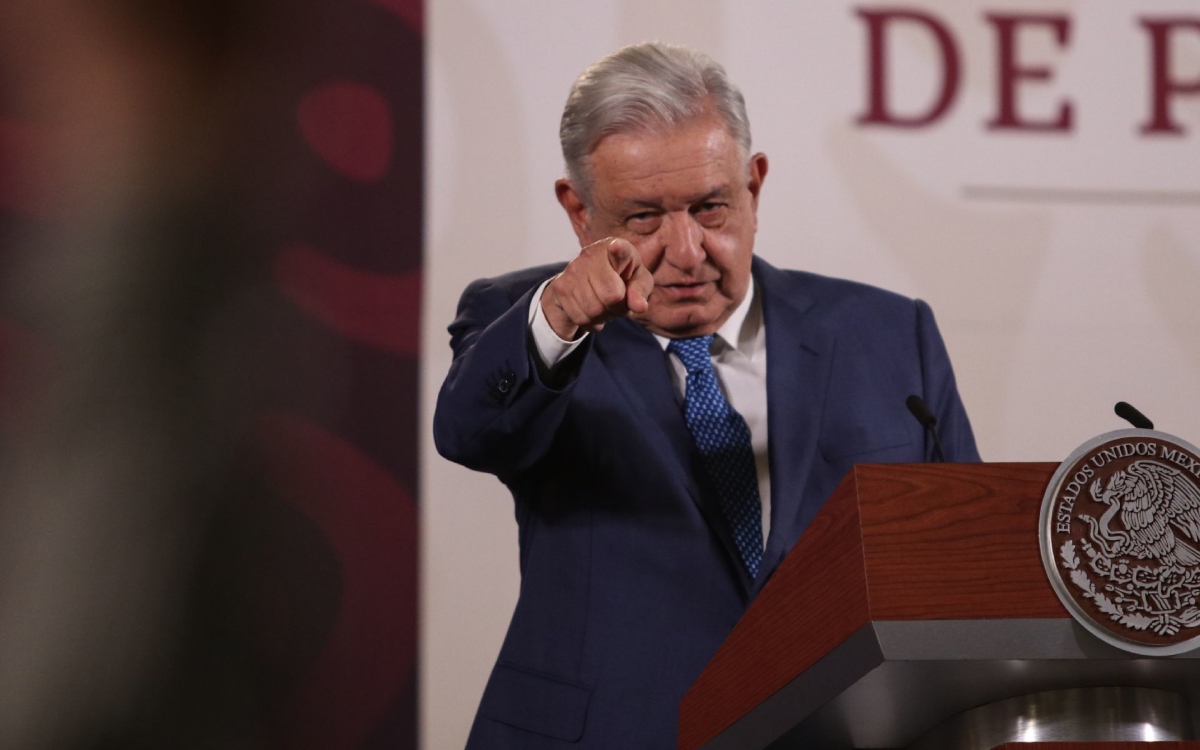 AMLO pide no votar por políticos antimexicanos en EU tras acciones de DeSantis