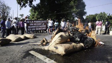 Cafetaleros de la frontera sur de México protestan para exigir mejores precios a Nestlé