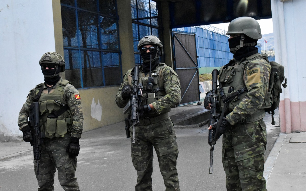 Ecuador abate 12 'terroristas' en el Estado de excepción