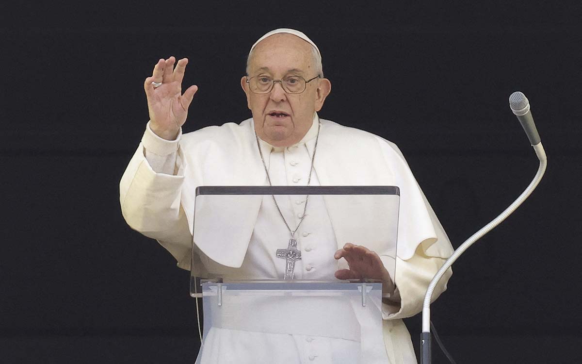 El papa Francisco suplica para que se encuentre un poco de humanidad para buscar la paz en Ucrania