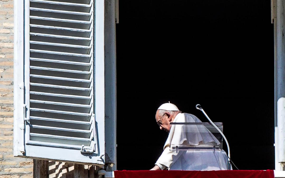 El papa Francisco vuelve a anular su agenda porque 'persisten los leves síntomas gripales'