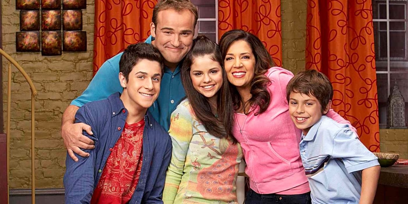 Las imágenes de la secuela de Wizards Of Waverly Place revelan el primer vistazo a la nueva familia de Justin Russo