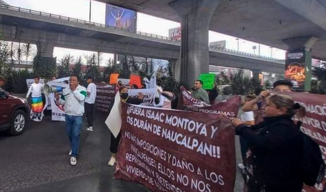 Simpatizantes de Morena bloquean Periférico Norte en Naucalpan
