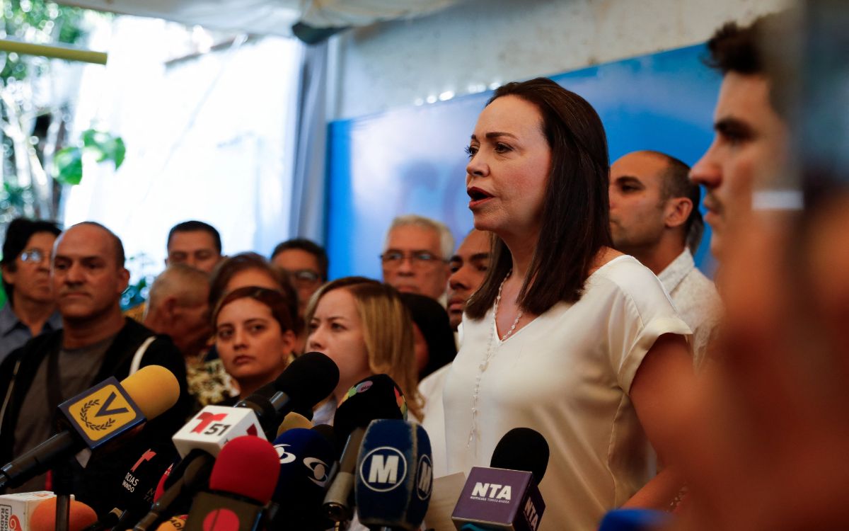 Corina Machado dice que aún apoya a Yoris como aspirante a las presidenciales de Venezuela