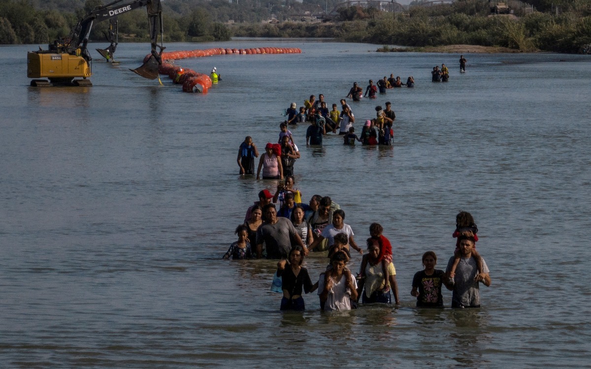 Entra en vigor ley para detener y expulsar migrantes en Texas