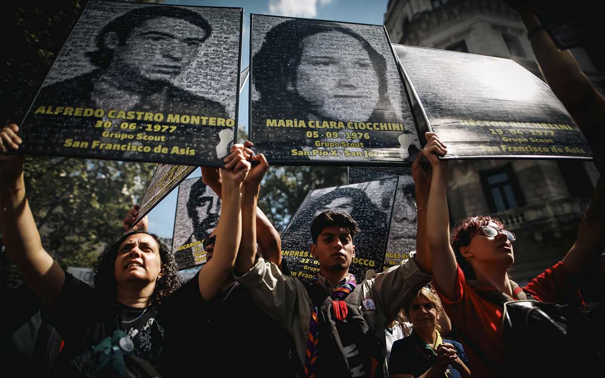 Gobierno de Milei niega cifra de 30 mil desaparecidos durante la dictadura militar en Argentina