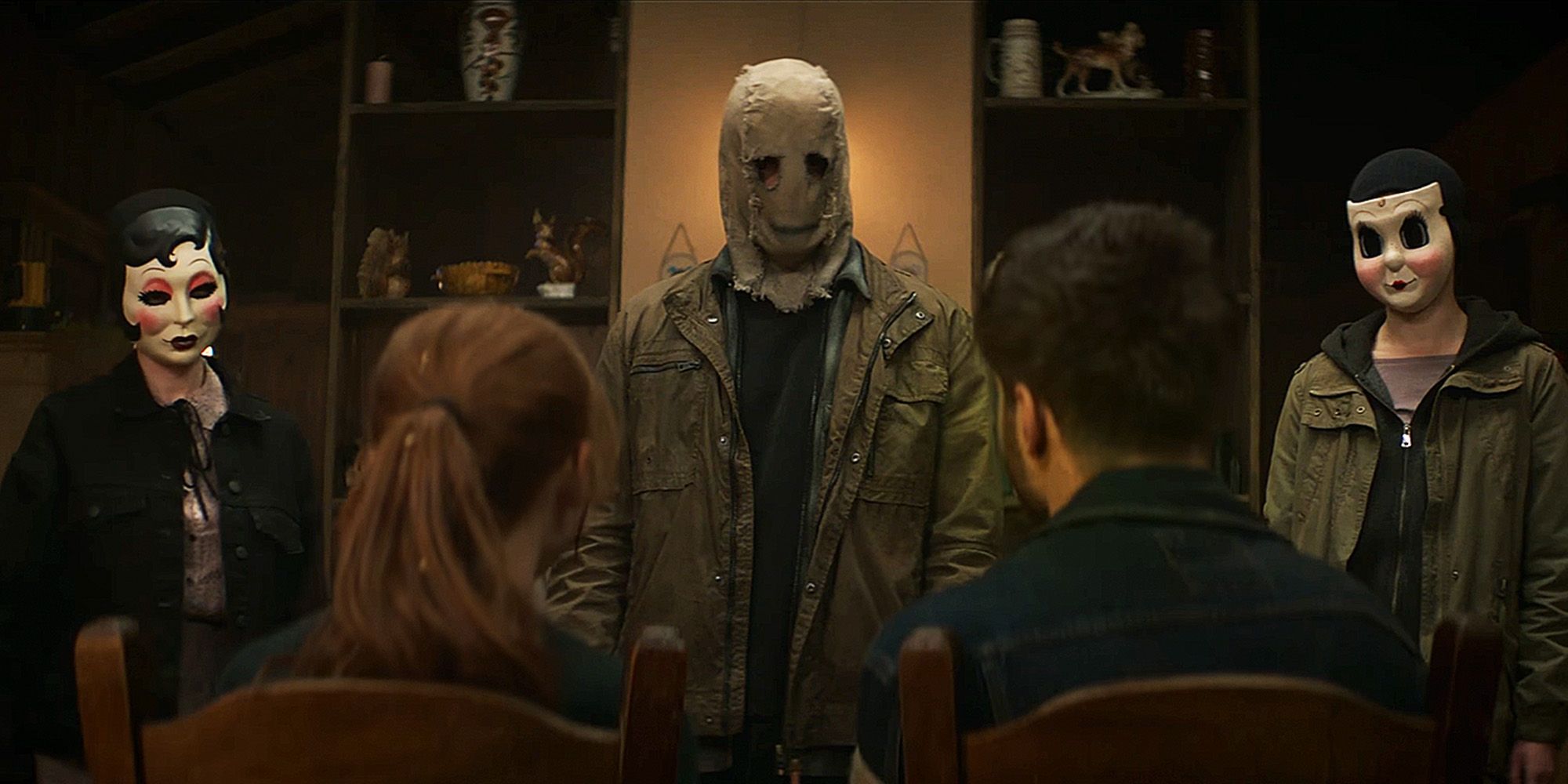 La nueva trilogía de The Strangers está arriesgando lo que hizo que los asesinos enmascarados de la franquicia fueran tan aterradores