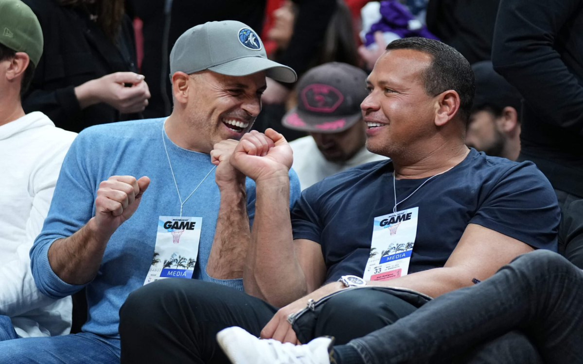 NBA: Deja dueño de Timberwolves 'colgados' a A-Rod y Marc Lore