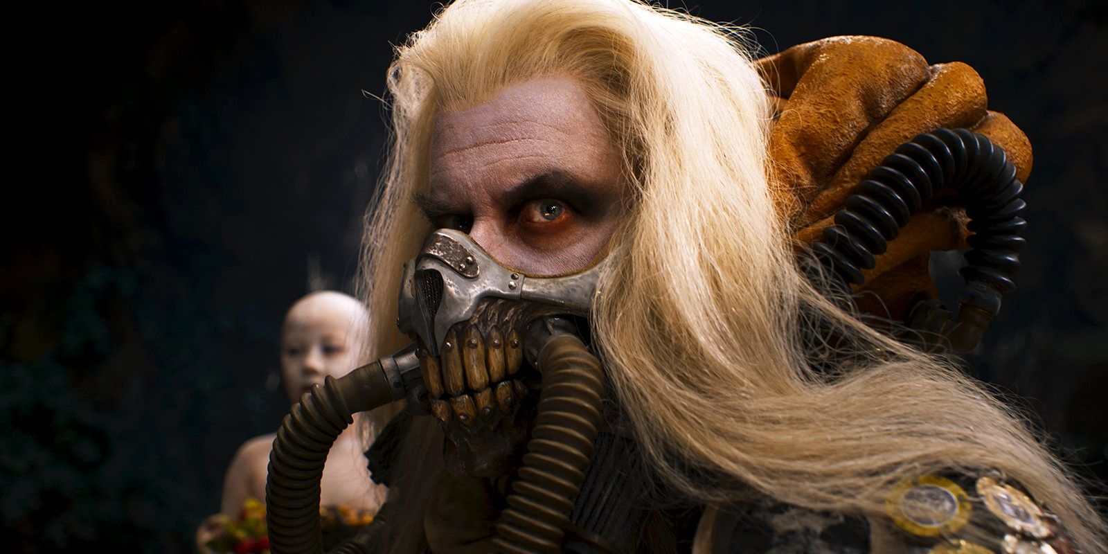 Se revela el nuevo actor Immortan Joe de la precuela de Mad Max Furiosa y fue elegido en mitad del rodaje