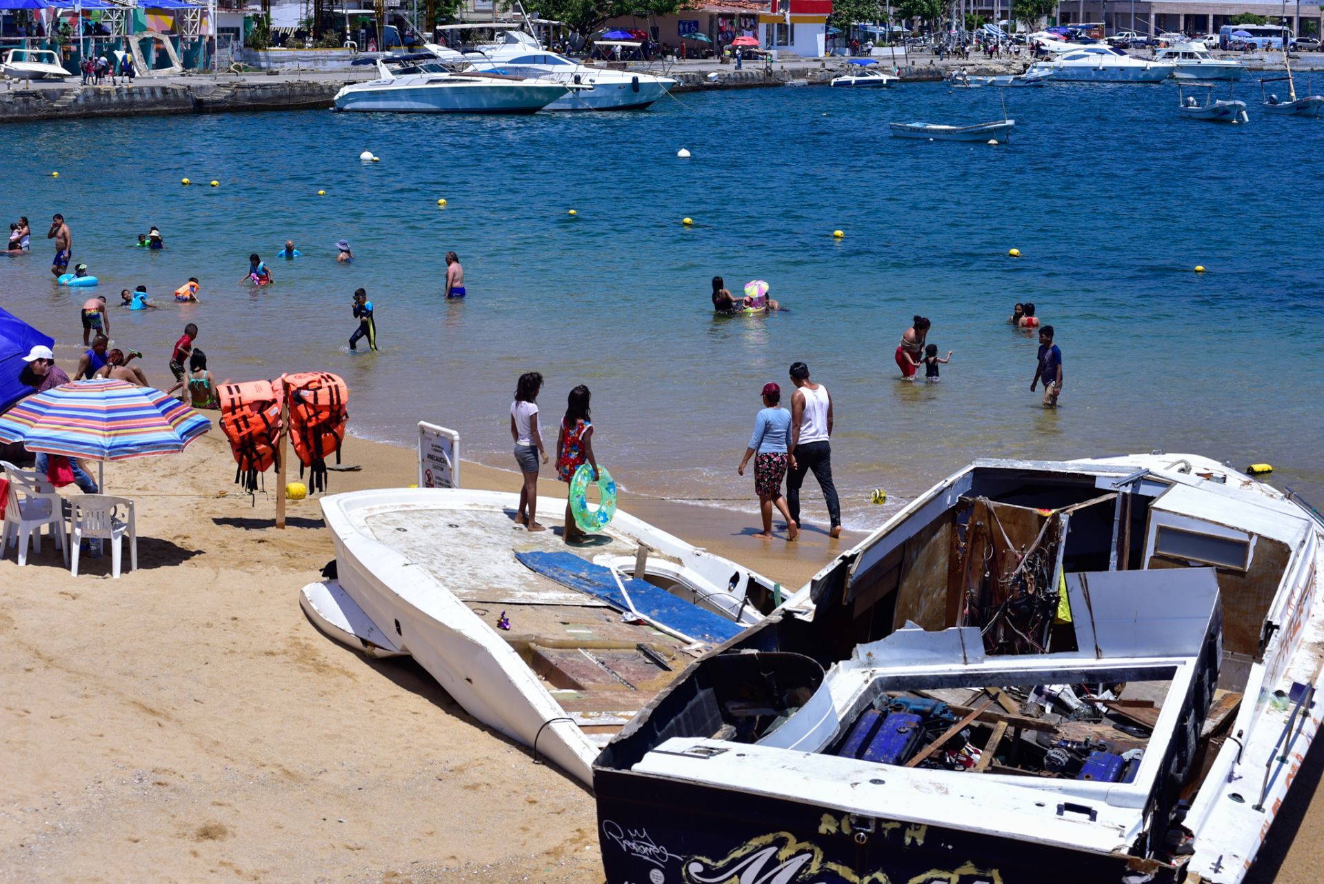 Semana Santa revive el turismo en Acapulco pese a estragos de Otis