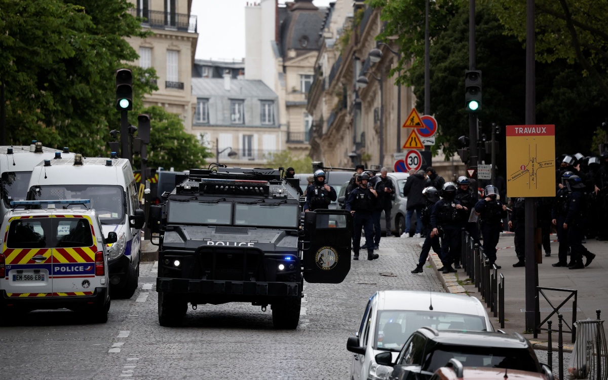Detienen a hombre que ingresó al consulado de Irán en París con amenazas de explotar una bomba