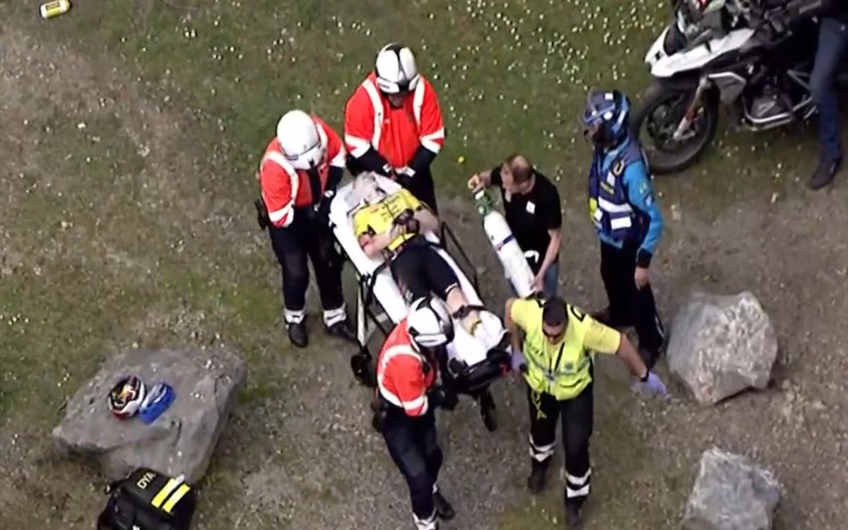 Hospitalizan a Jonas Vingegaard, tras fuerte caída masiva | Video