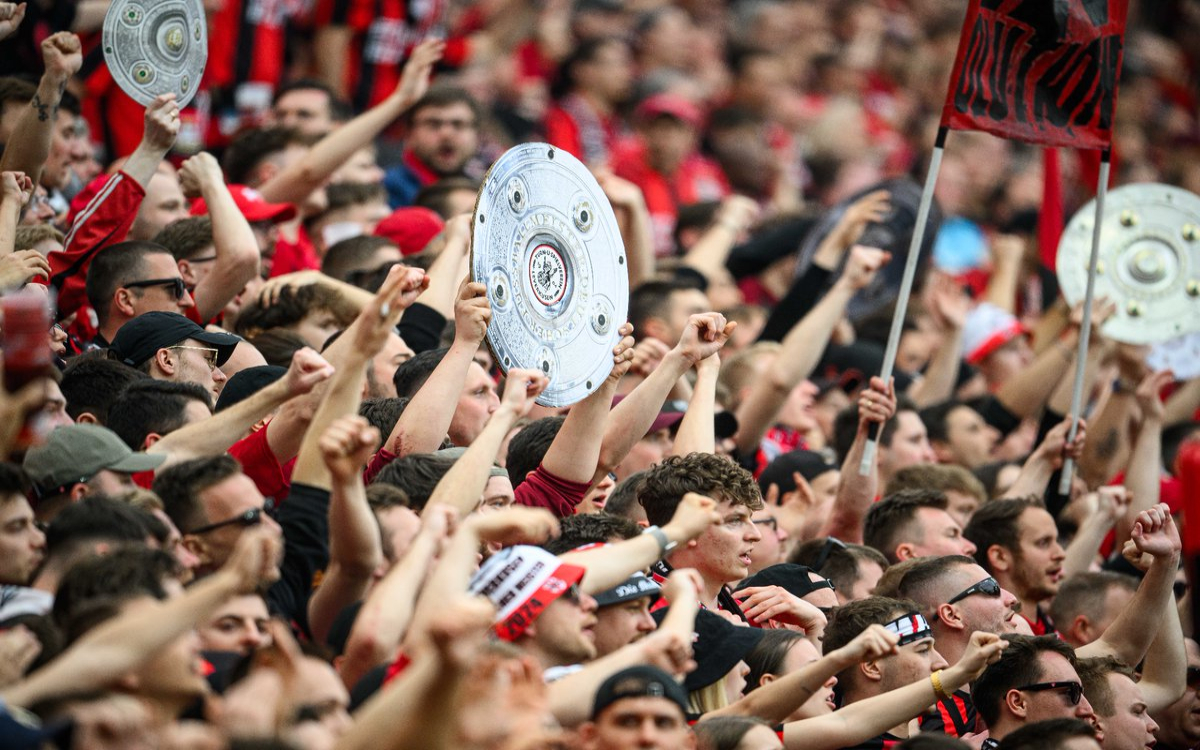 Levanta Bayer Leverkusen la primera Bundesliga de su historia | Video