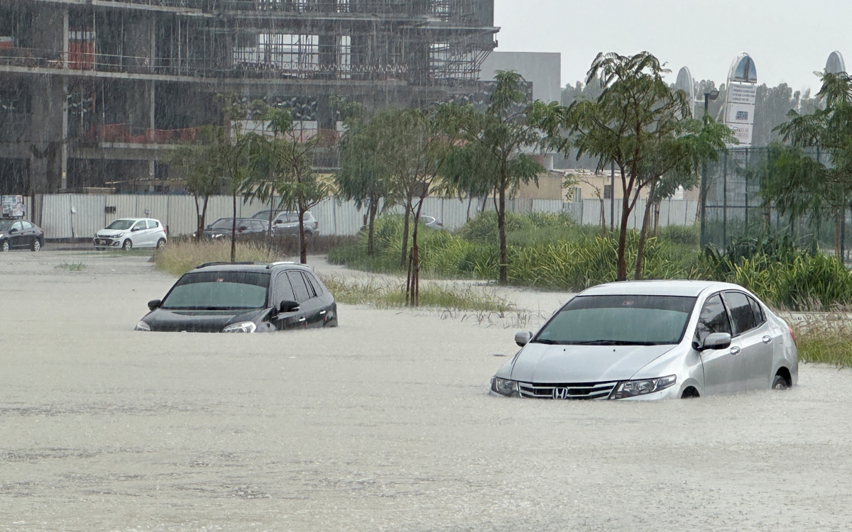 Tormenta inunda Dubái y deja aeropuerto y calles paralizadas