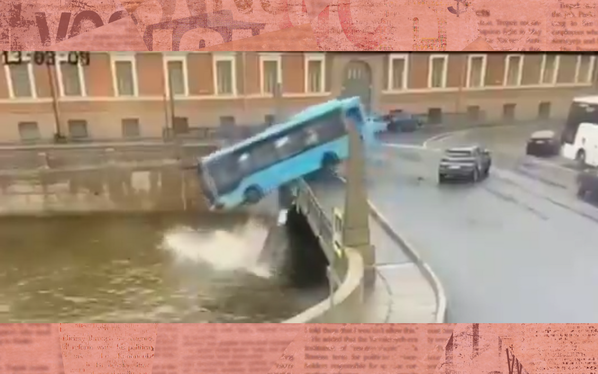 Autobús pierde el control y cae al río con 20 pasajeros a bordo | Video