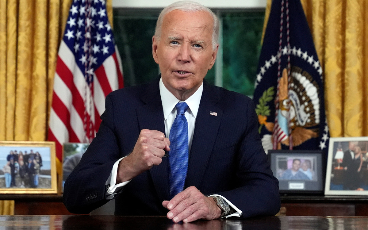 'La mejor manera de avanzar es pasar la antorcha a una nueva generación': Biden